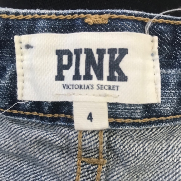 Light wash Distressed Jean Shorts - Picture 3 of 3